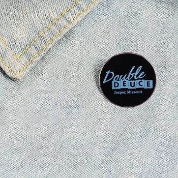 Double Deuce Insigna Live Music Bar Logo Pin Broșă